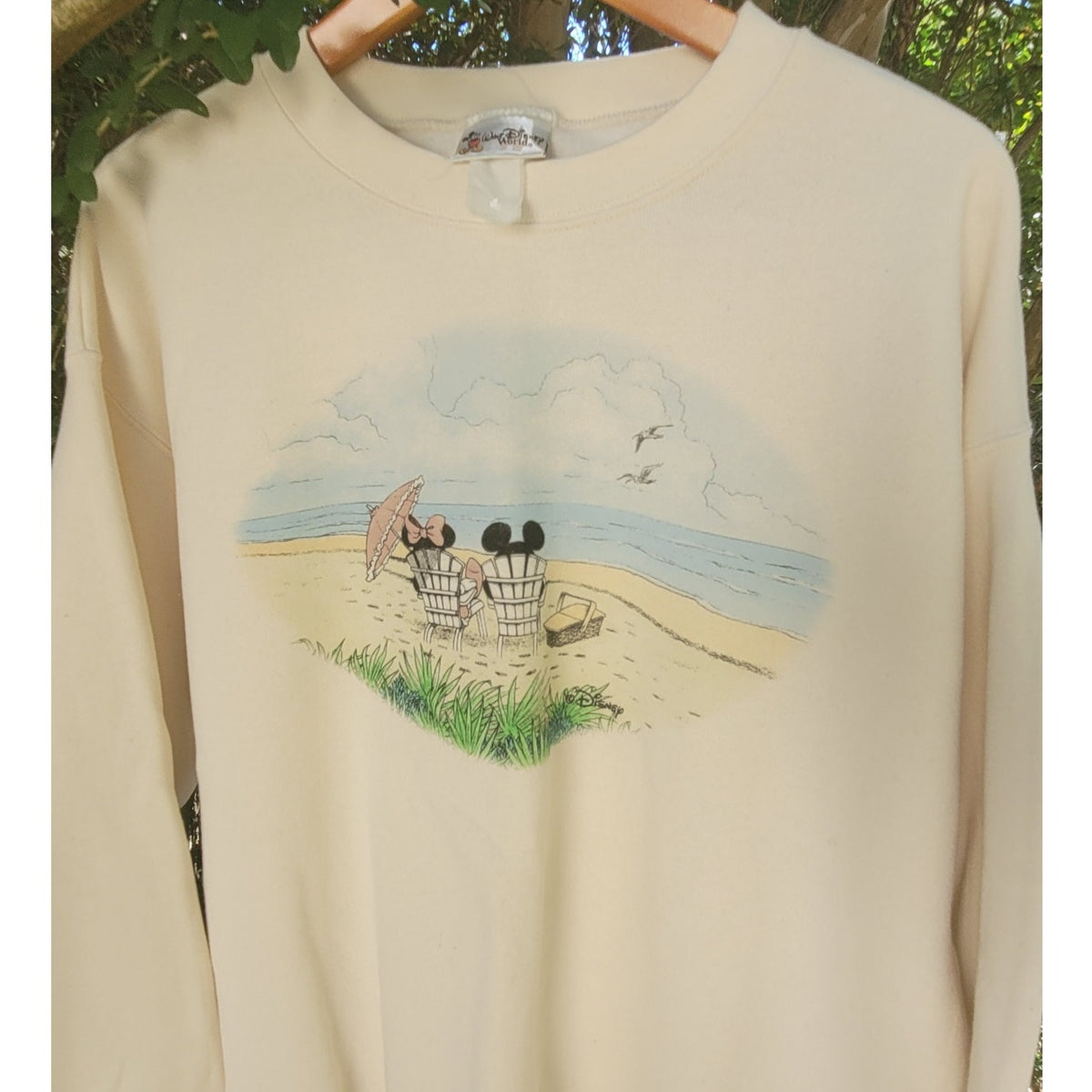 Vintage Mickey Minnie Beach Disney Store crewneck Sweatshirt