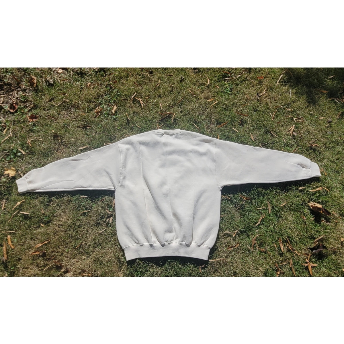 Vintage Mickey Minnie Beach Disney Store crewneck Sweatshirt