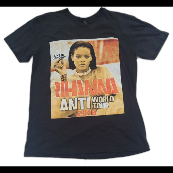 RetroVintage Thrift Rihanna Travis Scott Anti tour 2016 t-shirt with concert graphic in black