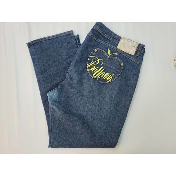 #retrovintagethrift#, #blackownedthrift#, #raptees#