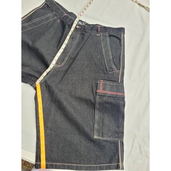 #retrovintagethrift#, #blackownedthrift#, #raptees#