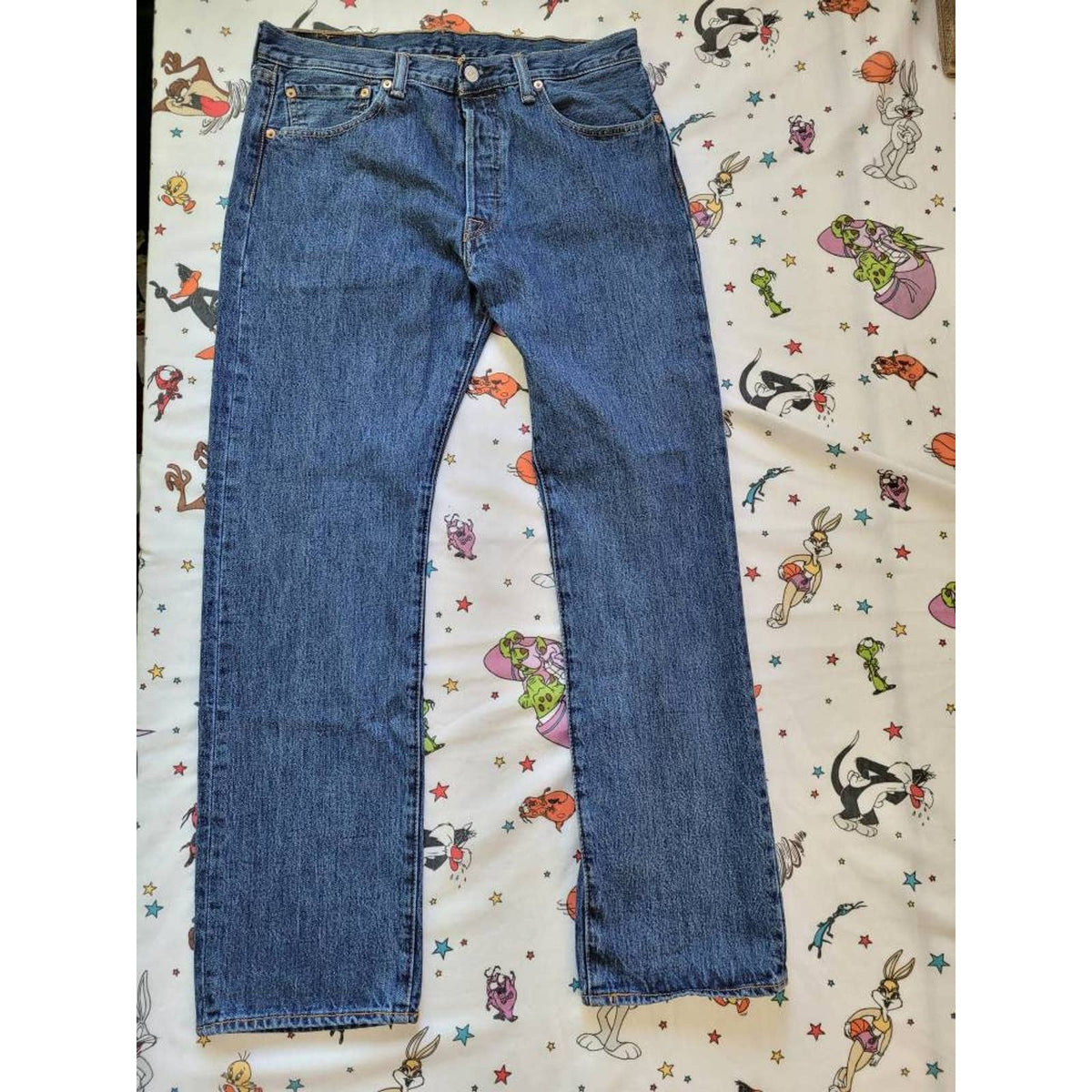 #retrovintagethrift#, #blackownedthrift#, #raptees#