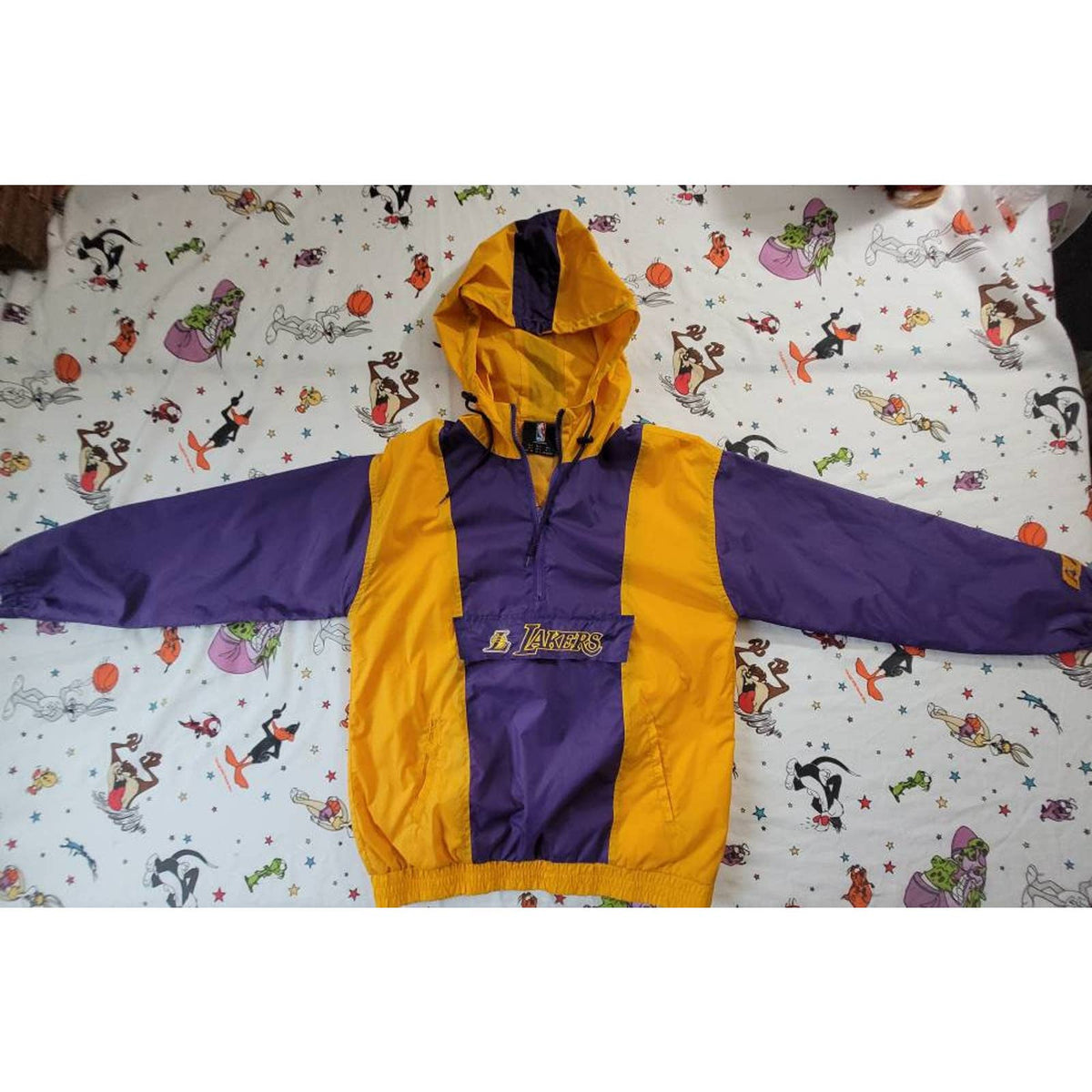 #retrovintagethrift#, #blackownedthrift#, #raptees#