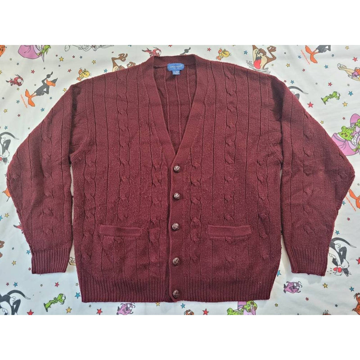 #retrovintagethrift#, #blackownedthrift#, #raptees#