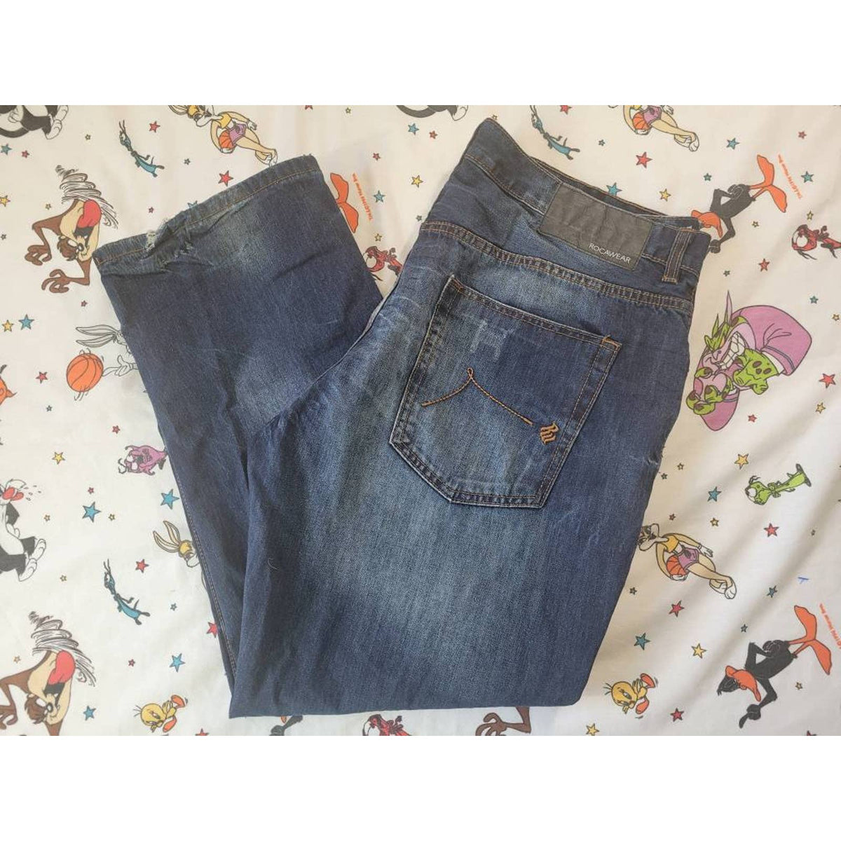 #retrovintagethrift#, #blackownedthrift#, #raptees#