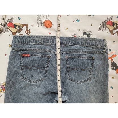 #retrovintagethrift#, #blackownedthrift#, #raptees#
